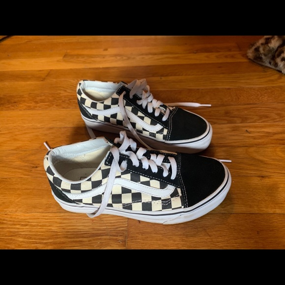 Checkers vans - Picture 2 of 2